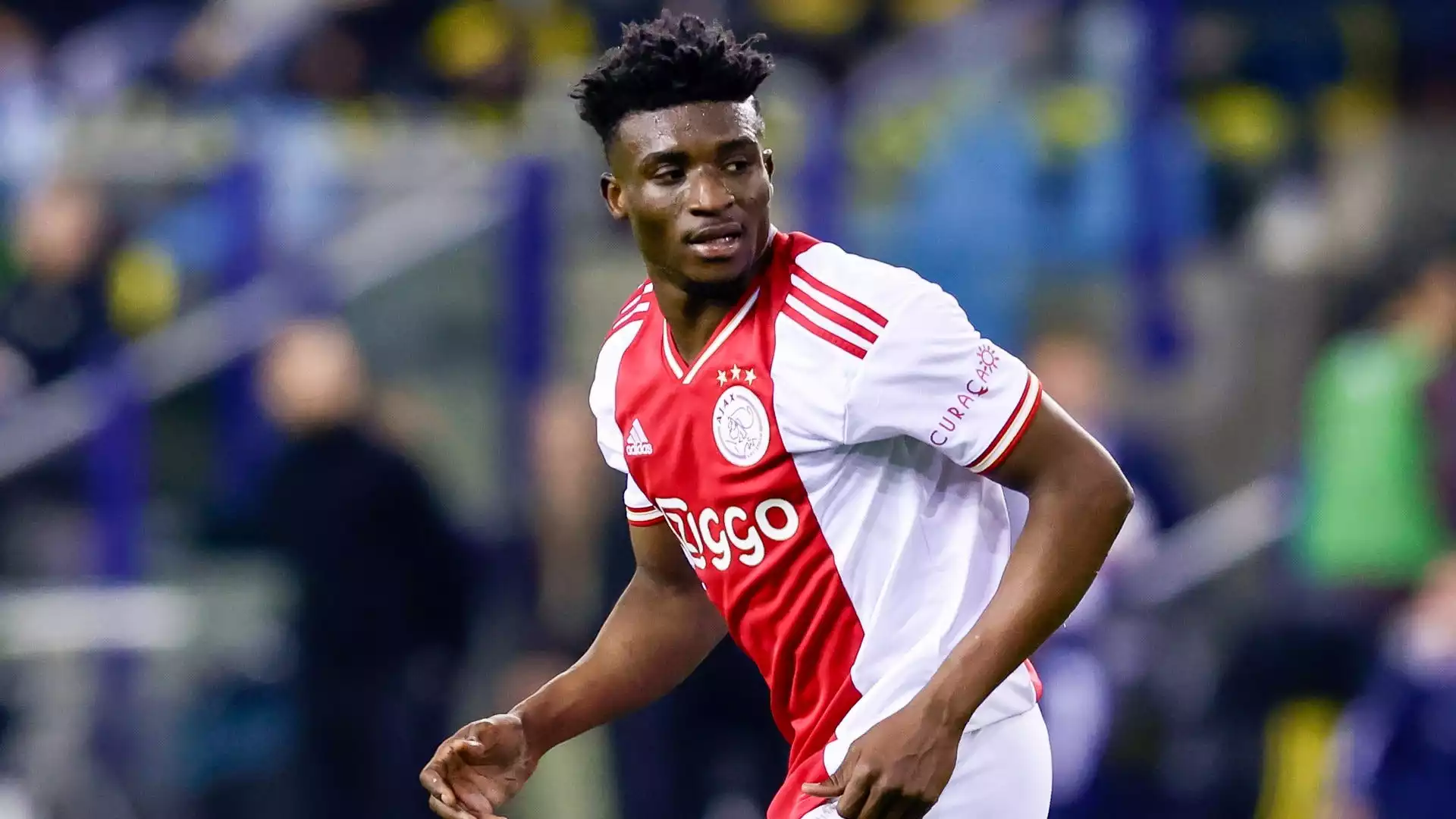 Fabrizio Romano claims Arsenal and Man United target wants Premier League move